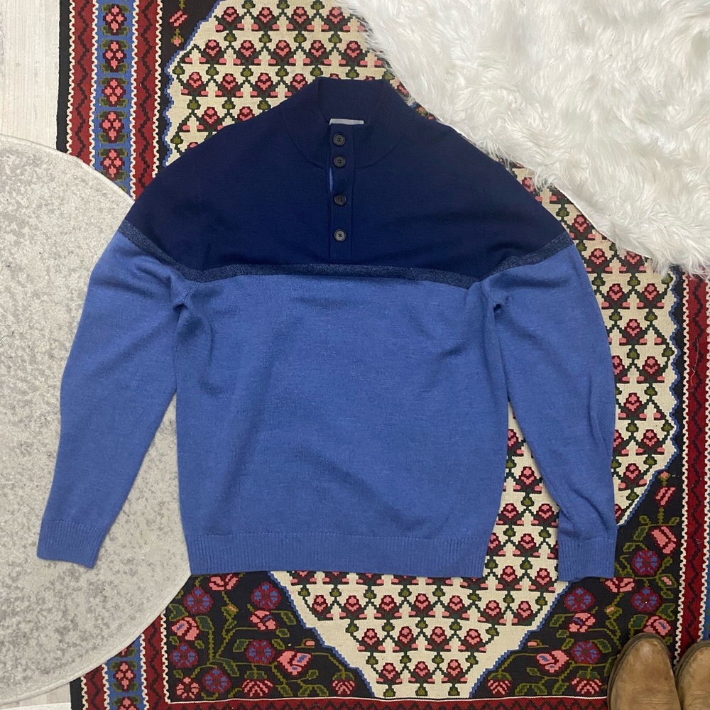 Neiman Marcus Blue Crewneck Sweater